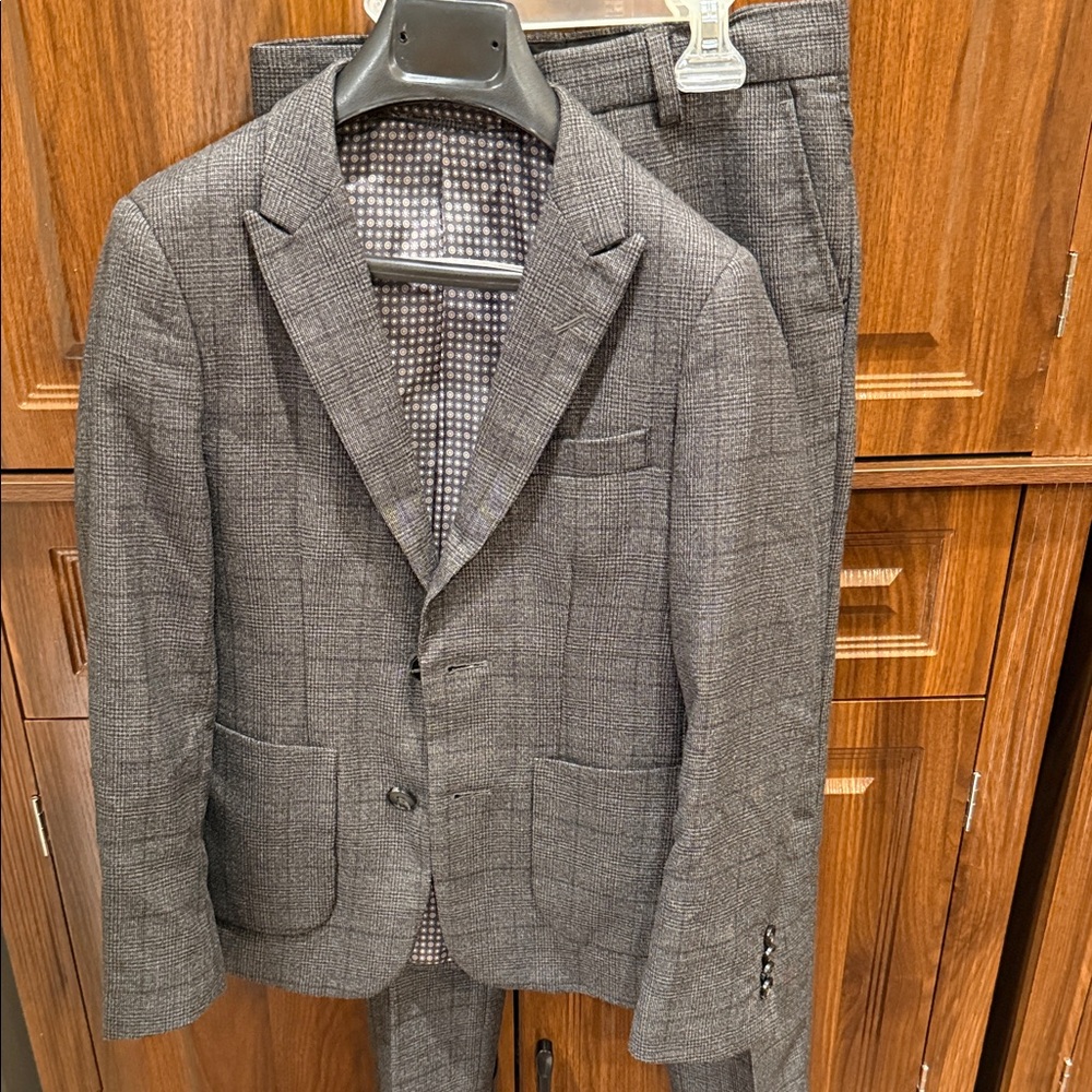 Isaac Mizrahi Gray Plaid Two-Piece Suit
